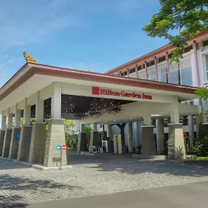 巴厘岛机场希尔顿花园酒店 **** 庫塔