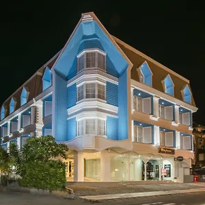 Yan's House Отель